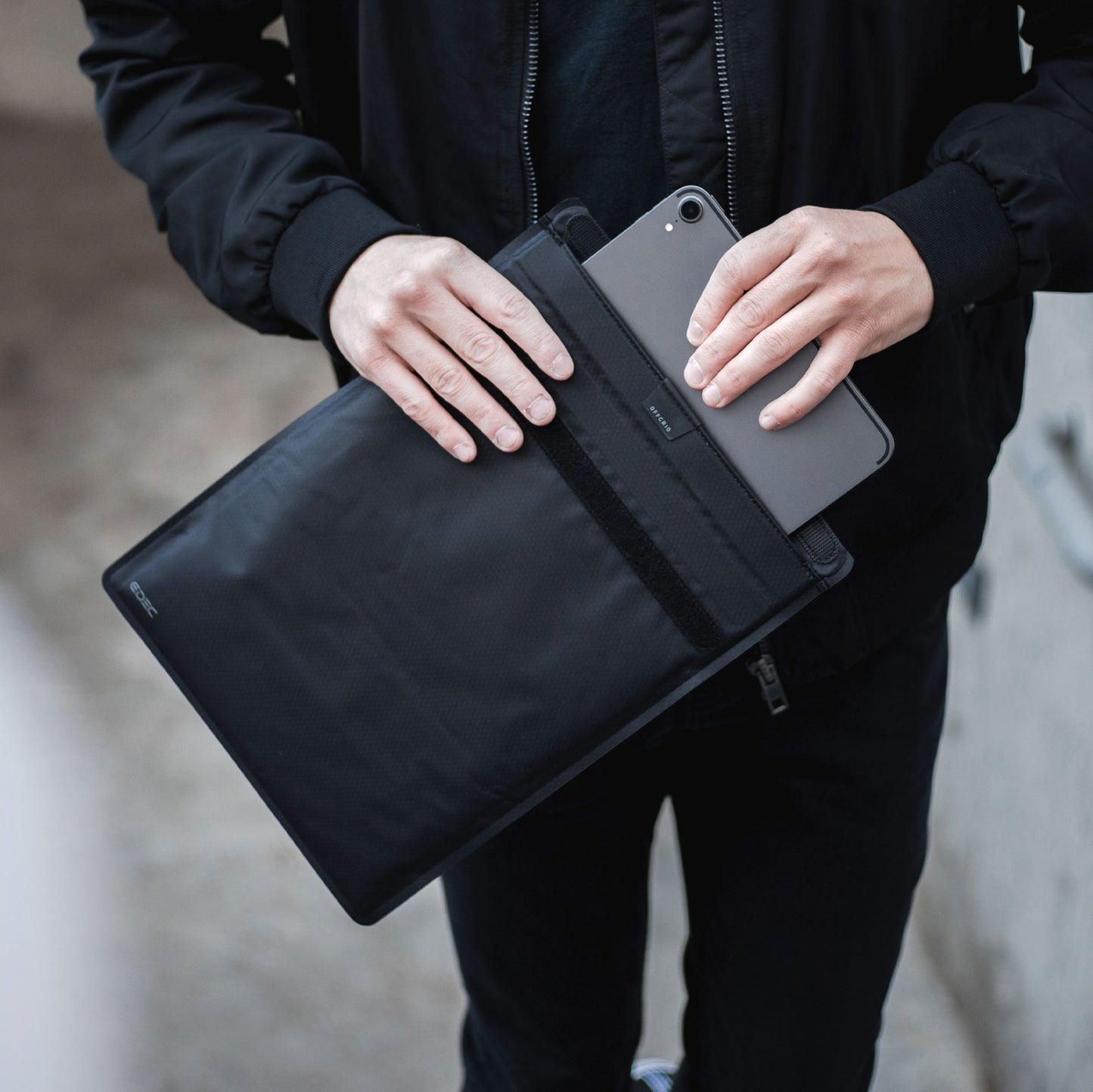 OffGrid Bag Tablet